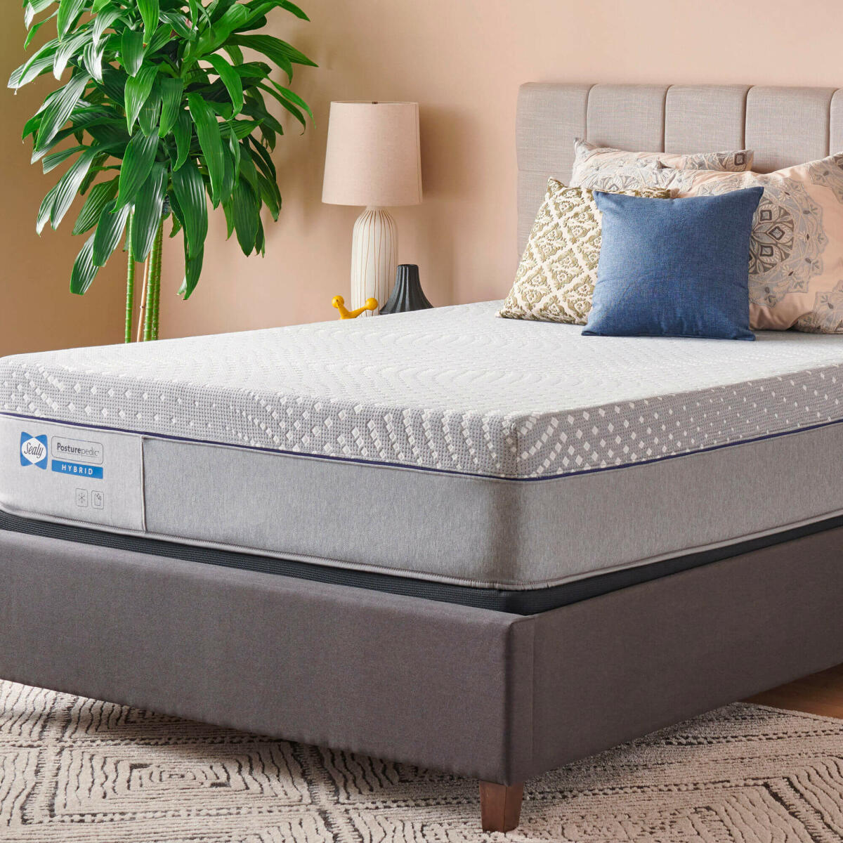 Sealy Posturepedic Lacey Soft Hybrid Mattress - Image 3