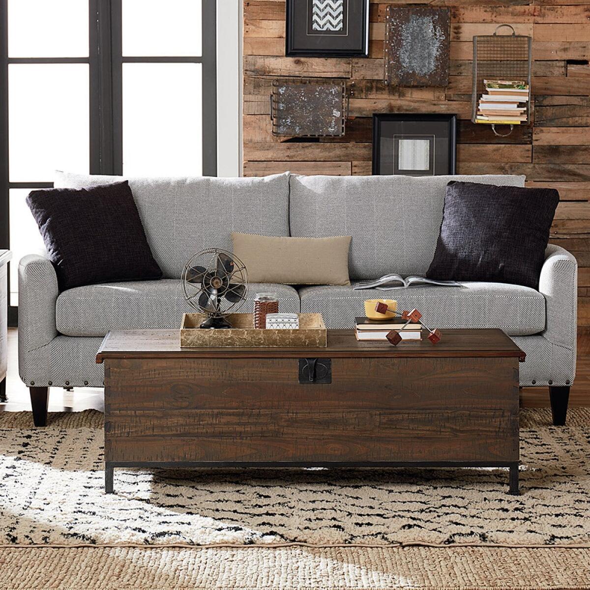 Hidden Treasures Milling Chest Cocktail - Image 2