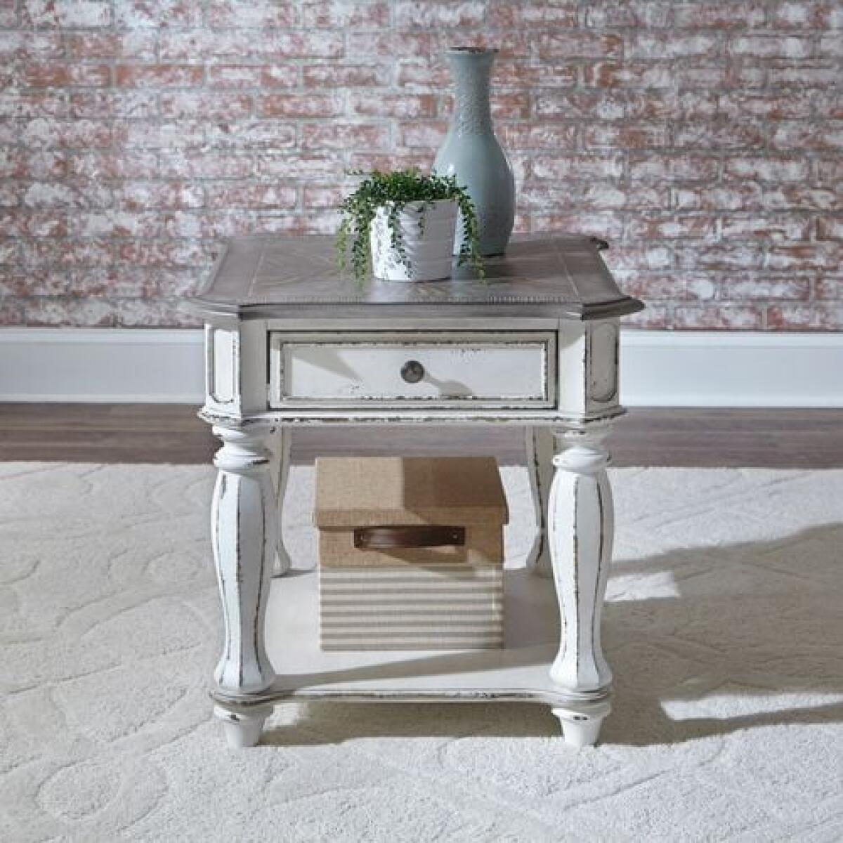 Magnolia Manor End Table - Image 5