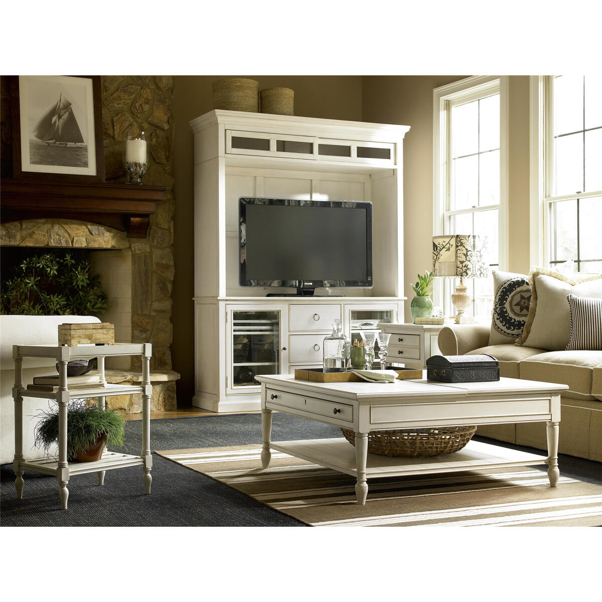 Summer Hill Entertainment Console With Hutch - Image 4