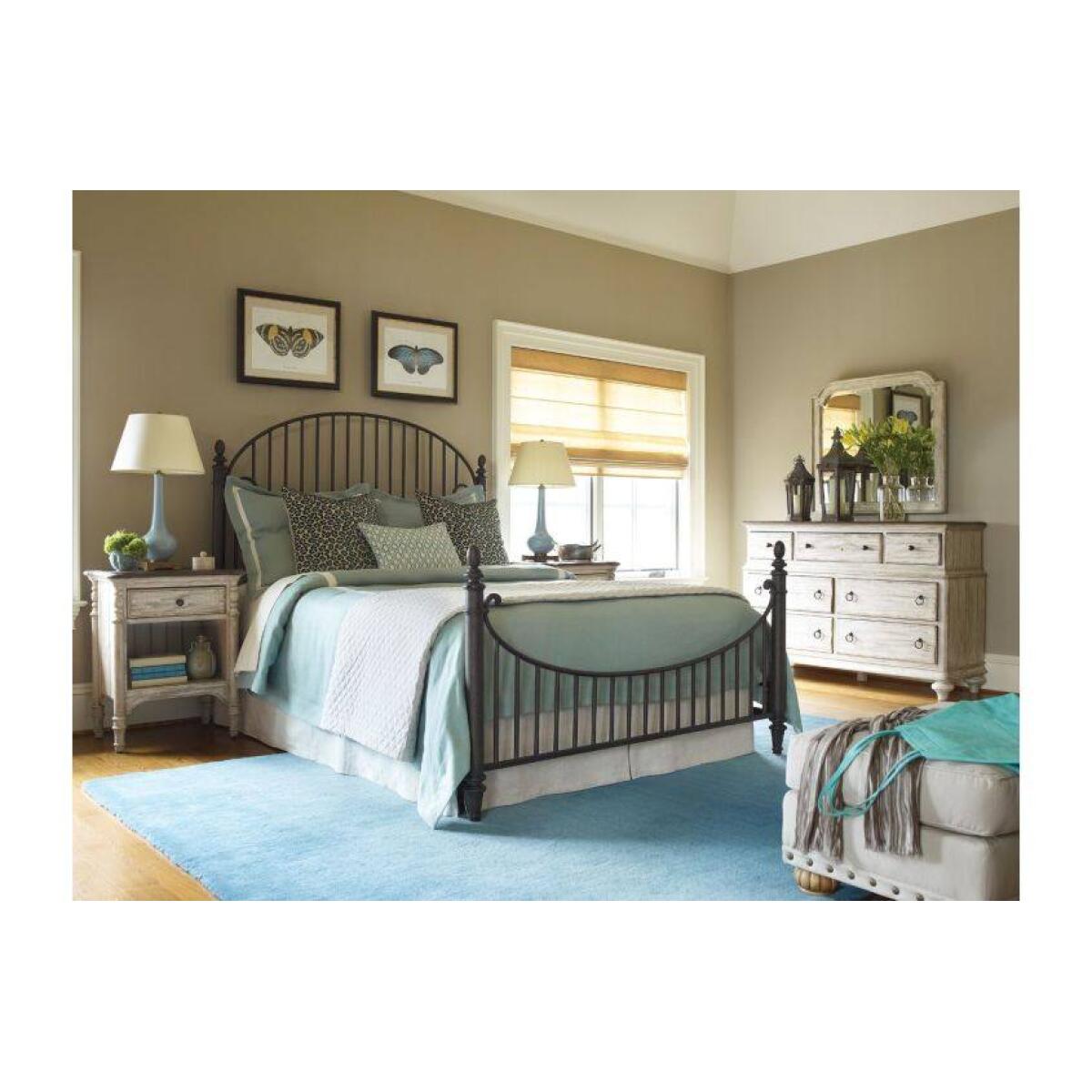 Wellington Drawer Dresser - Image 3