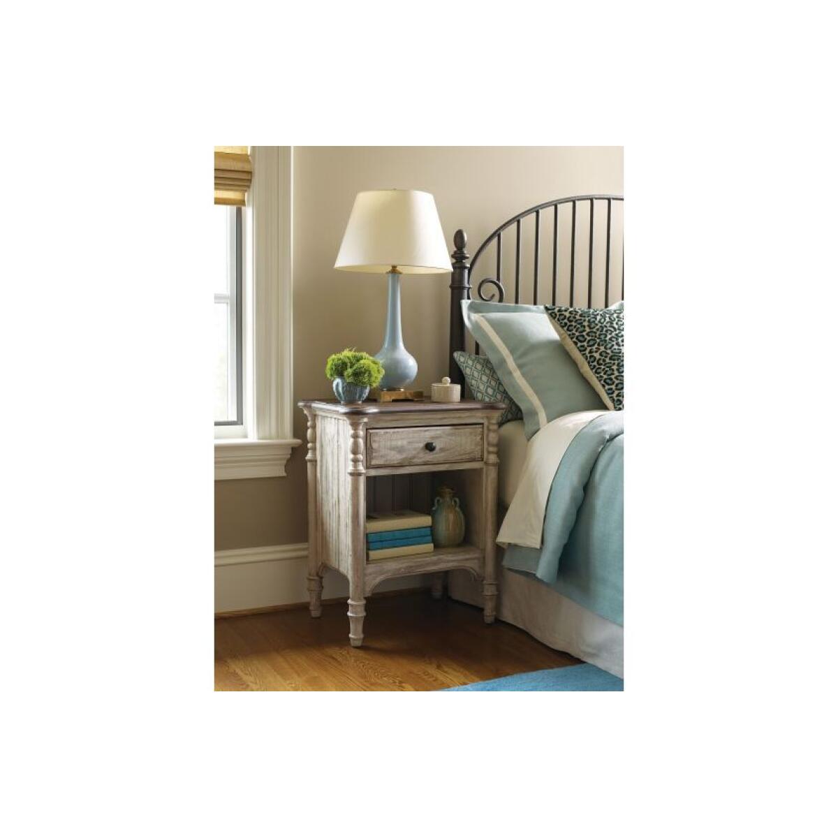 Weatherford - Cornsilk Open Nightstand - Image 2