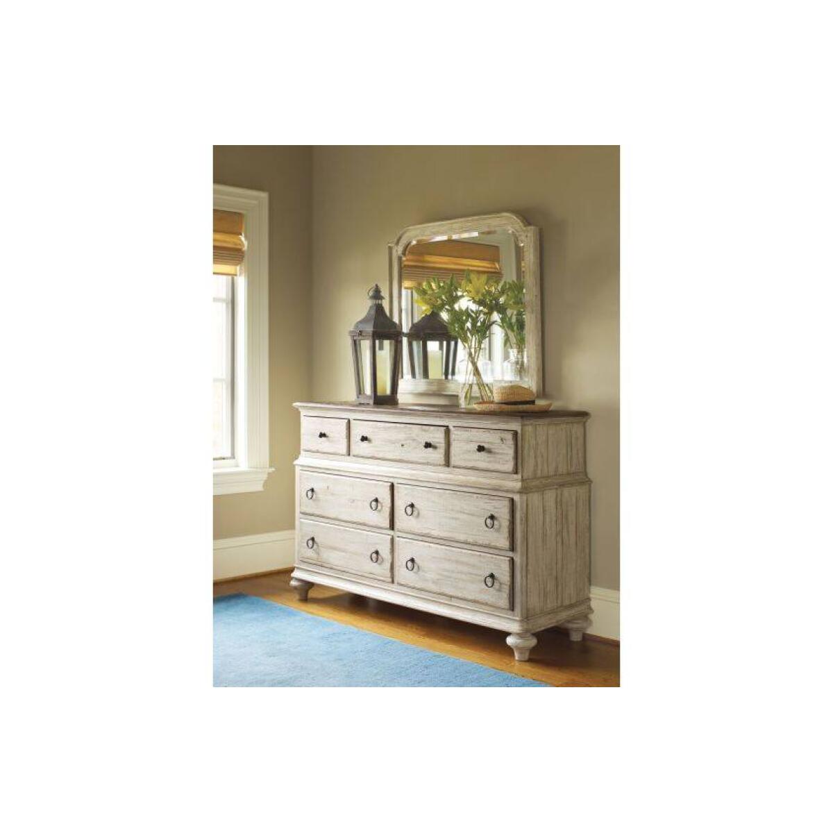 Wellington Drawer Dresser - Image 2