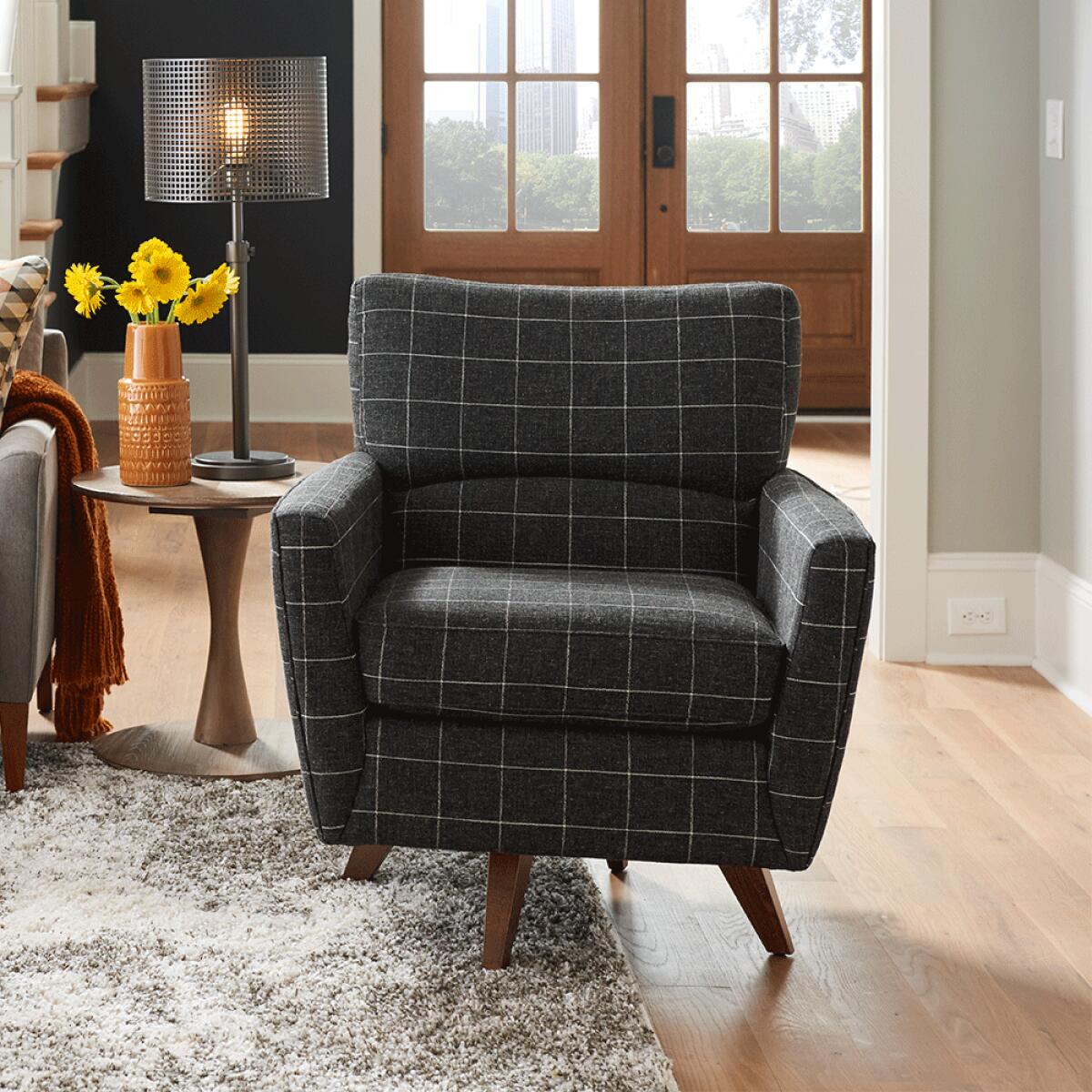 Bellevue High Leg Swivel Chair - Image 4