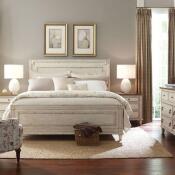 Southbury Queen Panel Bed - Image 2