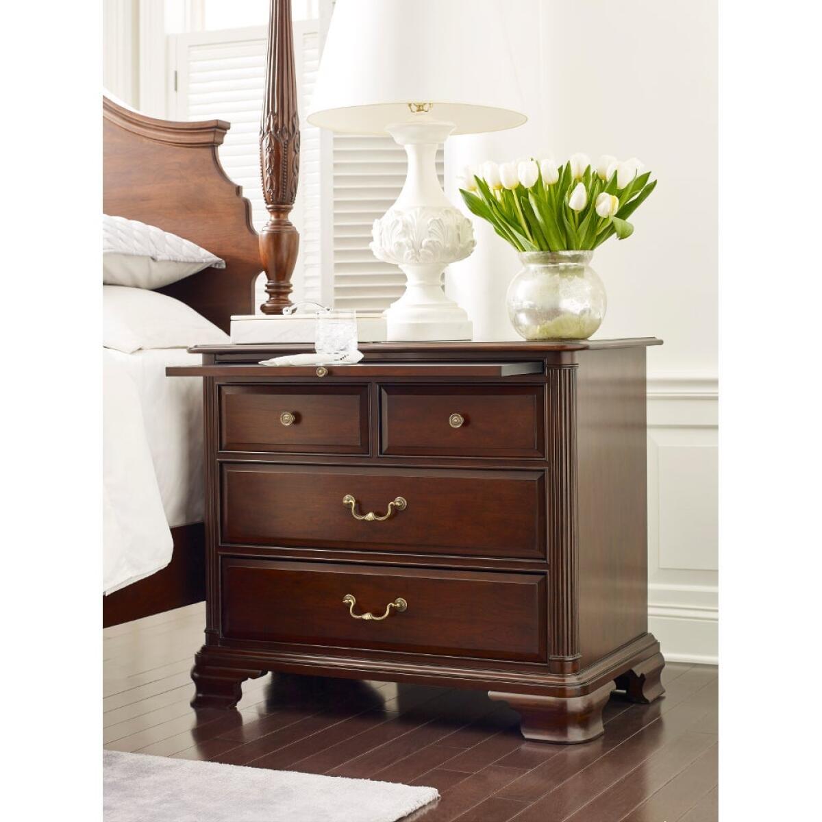 Hadleigh Bachelors Chest - Image 2