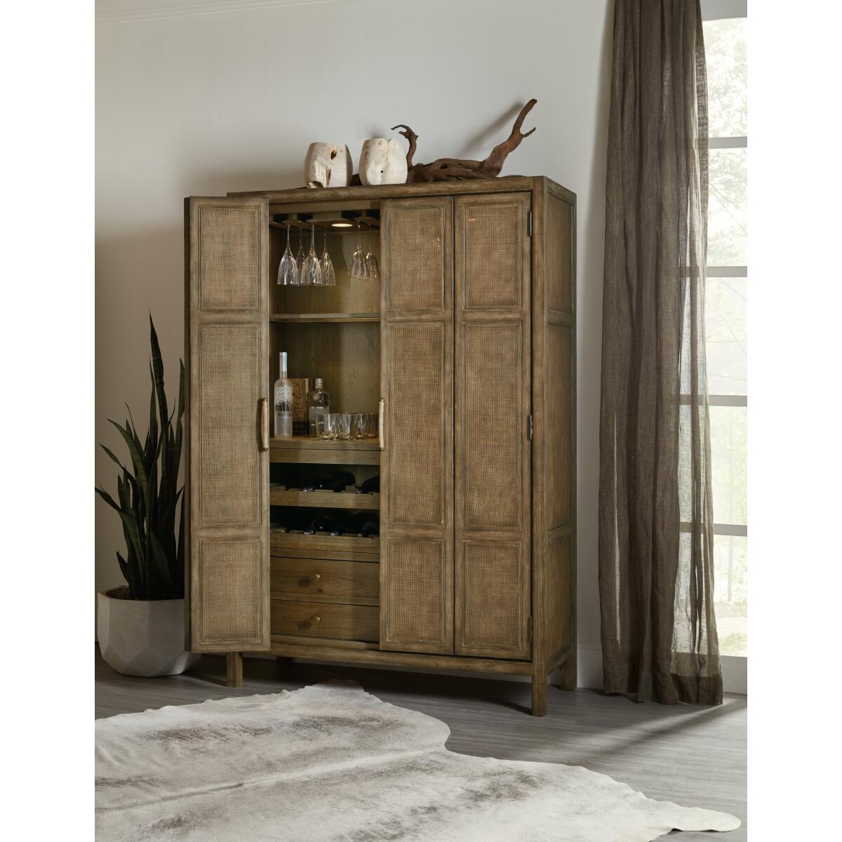 Sundance Sundance Bar Cabinet - Image 10