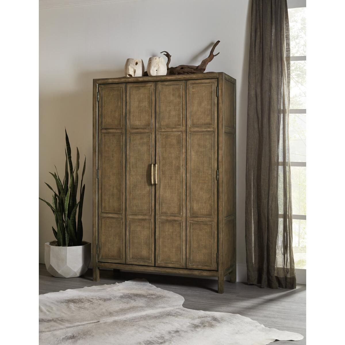 Sundance Sundance Bar Cabinet - Image 9